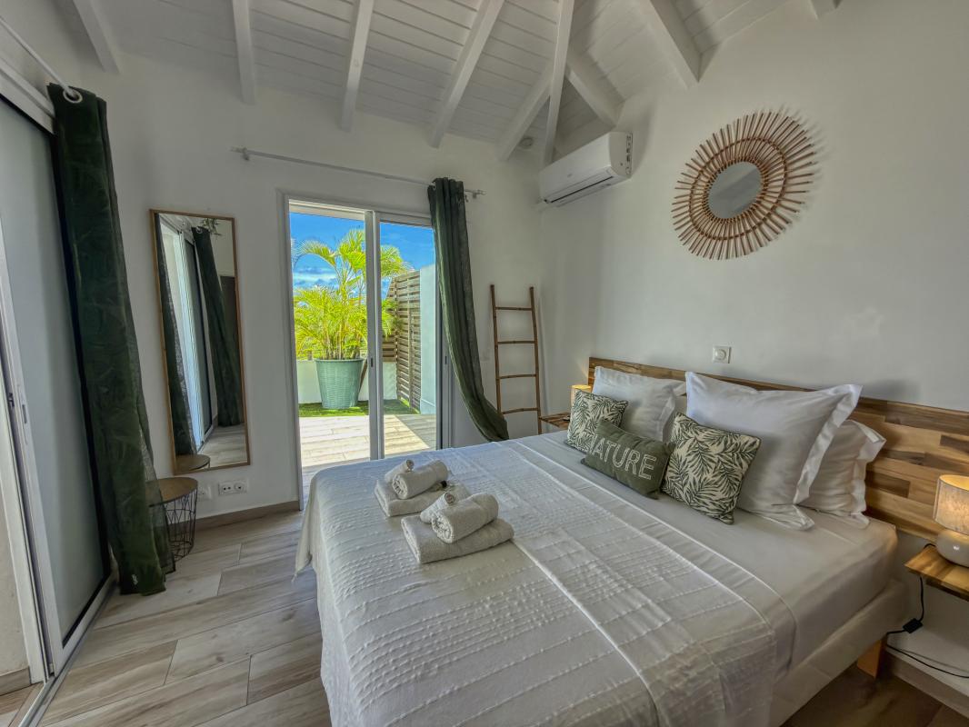 24.Location villa 2 chambres piscine vue mer Le Gosier Guadeloupe